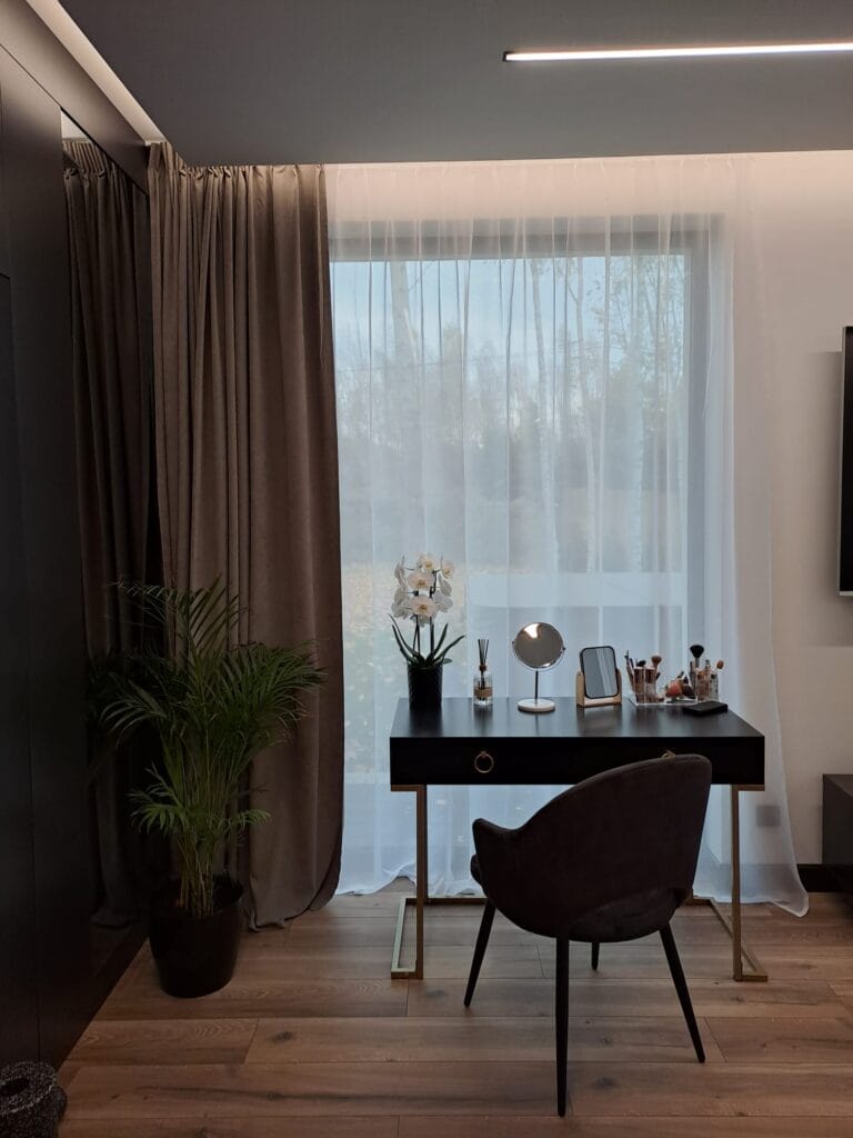 firany i zasłony Łódź – eleganckie dekoracje okienne szyte na wymiar | Veo Design